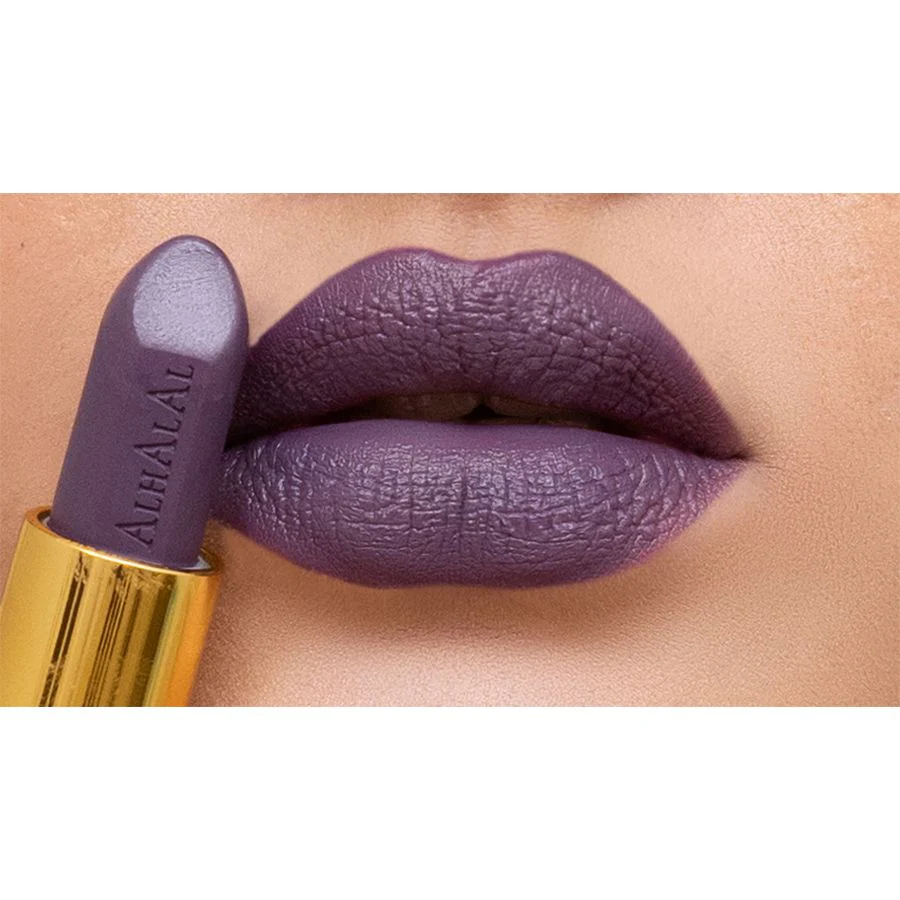 AL-27 Halal Matte Lippenstift – Deep Berry Violet | Vegan, halal & matt
