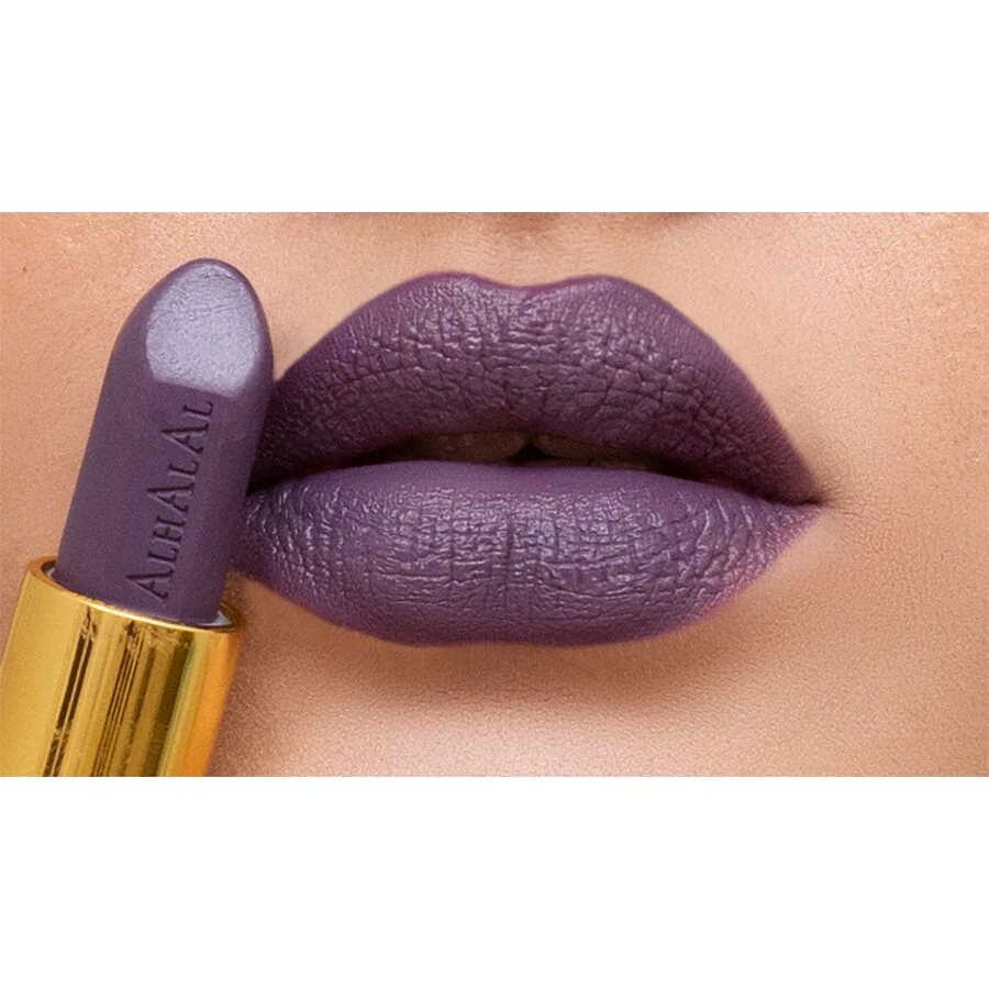 AL-27 Halal Matte Lippenstift – Deep Berry Violet, Anwendung
