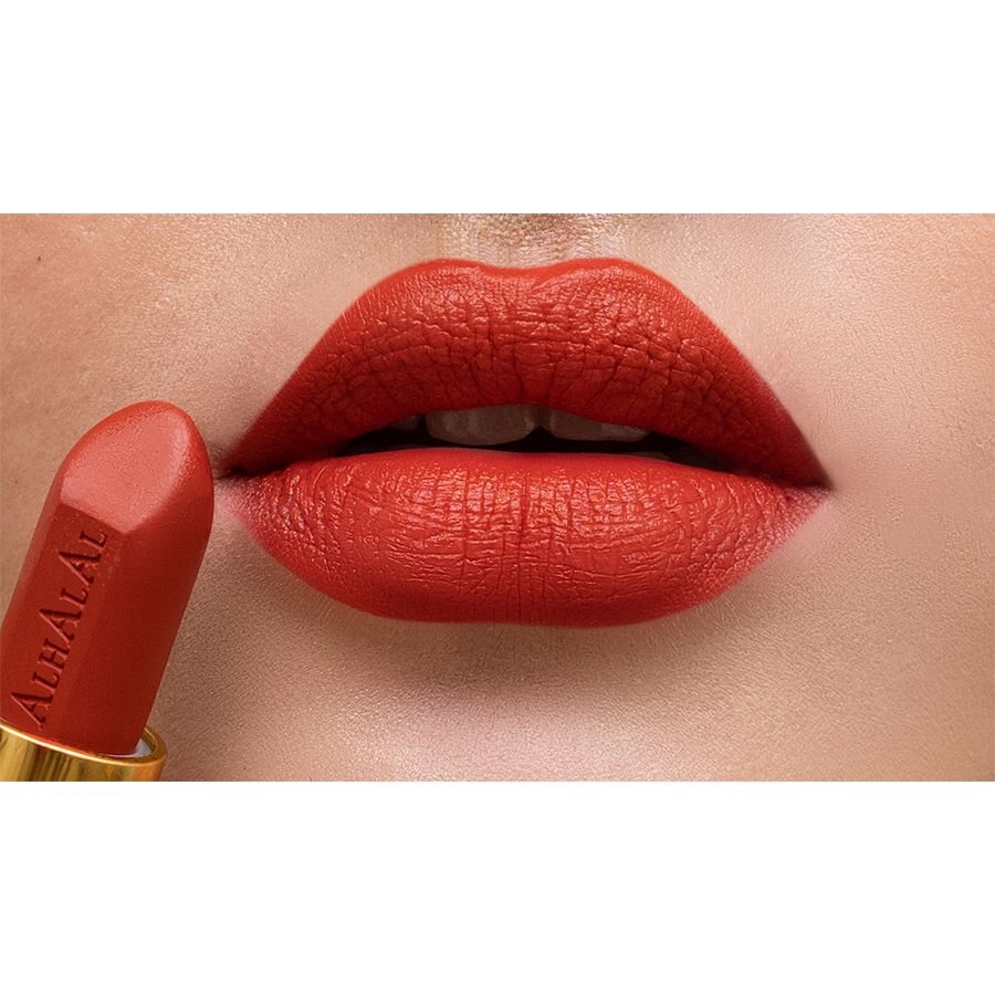 AL-17 MEERUB Halal Lippenstift Fire Red, Anwendung